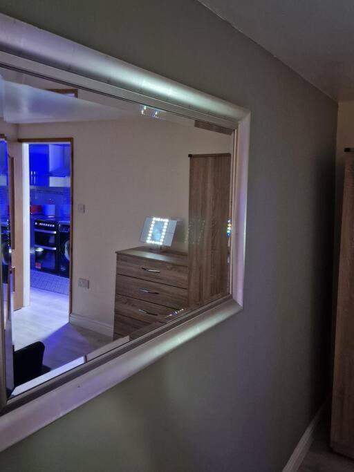 Perfect For Exploring Birmingham Appartement Buitenkant foto